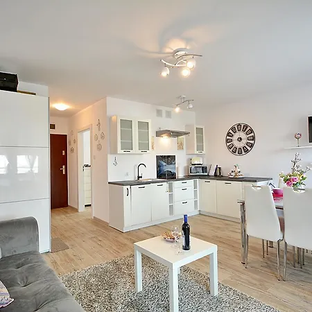 Apartament Rozany Amber Sand W Kolobrzegu * Колобжег